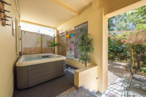Athens Country House - Heated Jacuzzi - free bikes